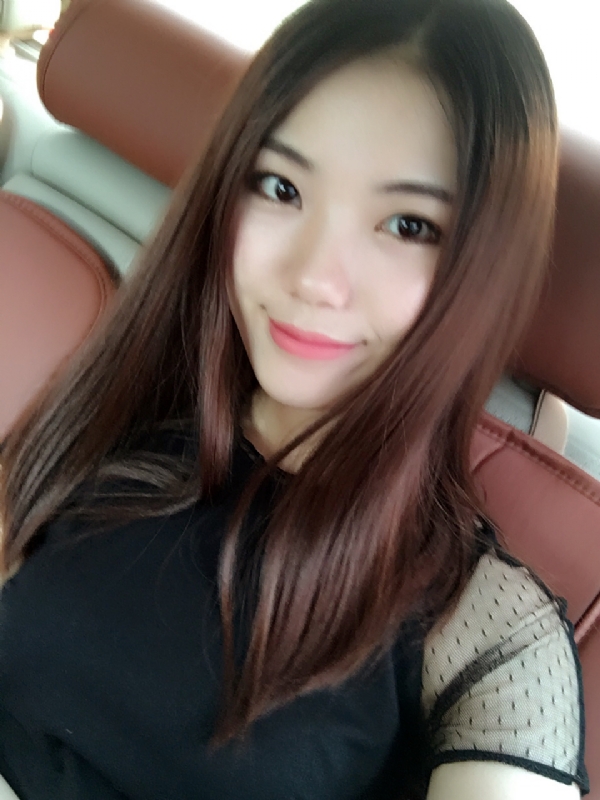 盛开的花朵的第二张照片--东莞相亲服务中心