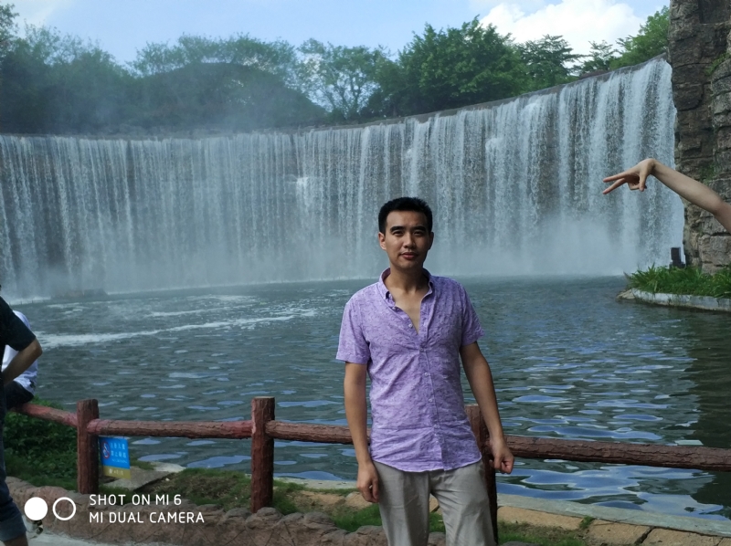 追梦人的第一张照片--东莞相亲服务中心