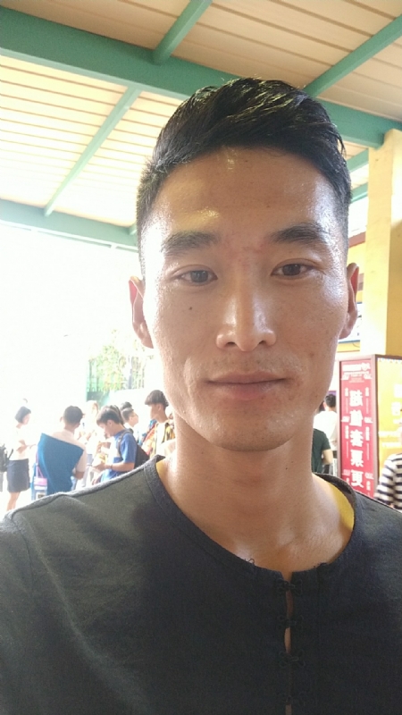 难得糊涂的第一张照片--东莞相亲服务中心