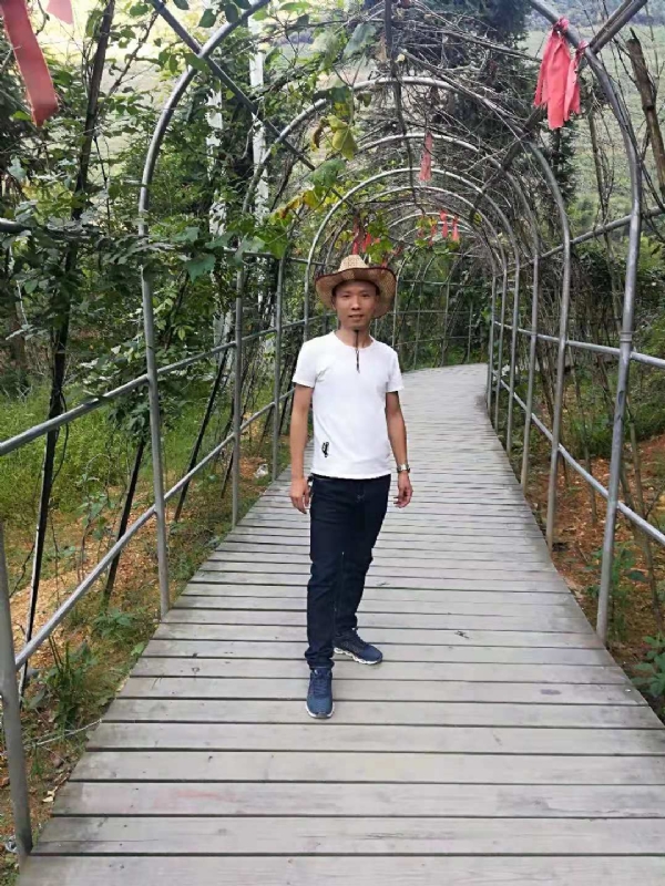 蓝天的第一张照片--东莞相亲服务中心