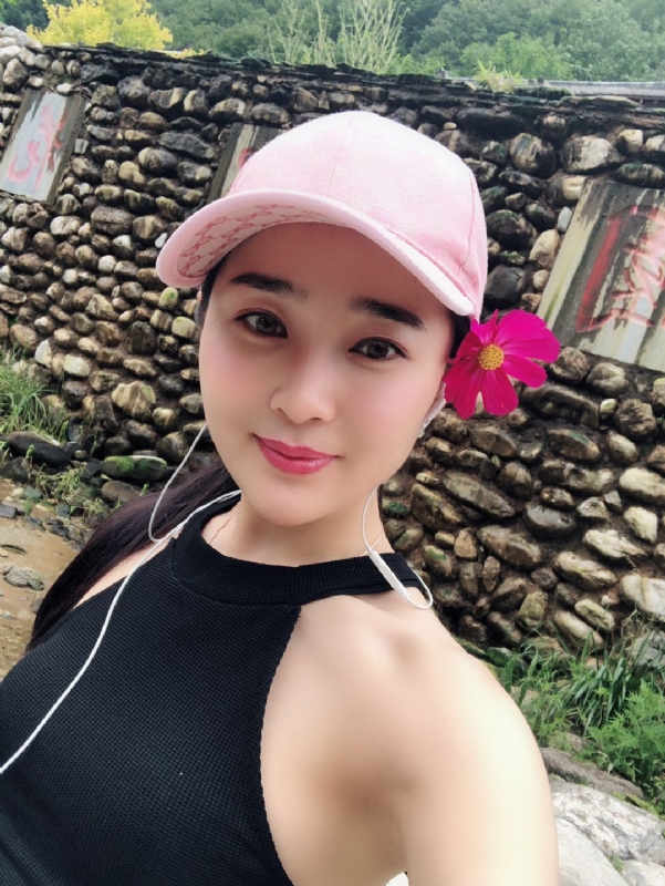 小白兔的大奶糖的第一张照片--东莞相亲服务中心