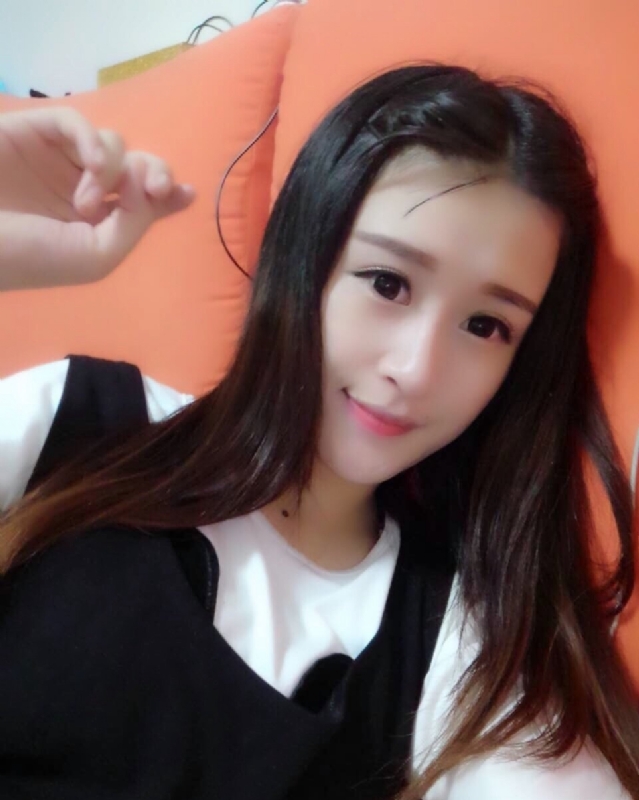 花开的季节的第一张照片--东莞相亲服务中心