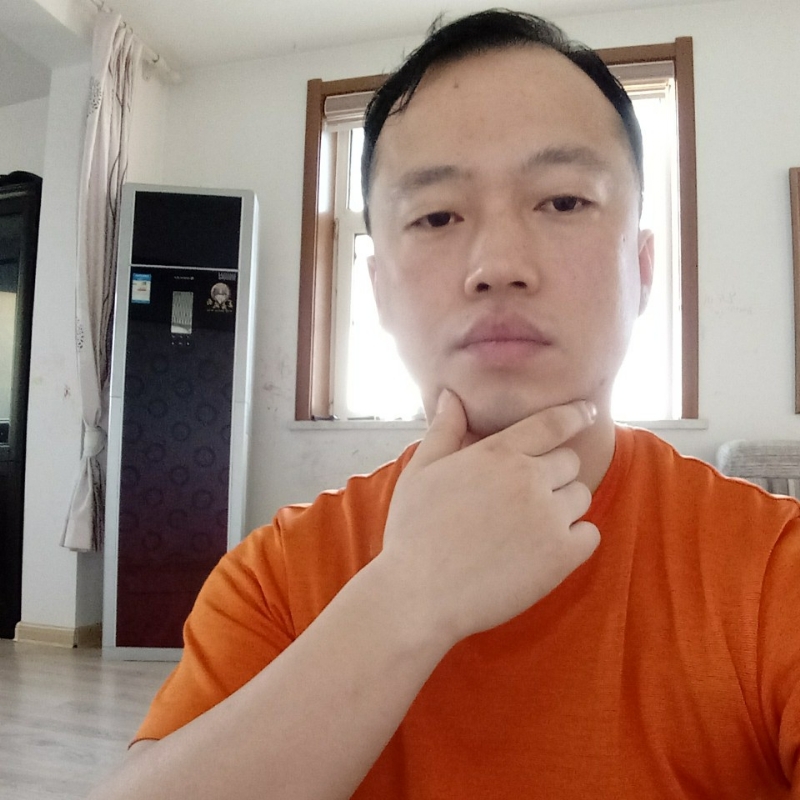 爱热闹的人的第一张照片--东莞相亲服务中心