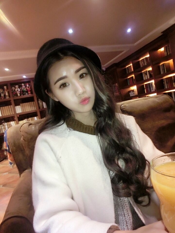 气质小妹的第三张照片--东莞相亲服务中心