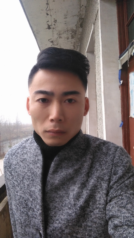 谁伴我闯荡的第一张照片--东莞相亲服务中心