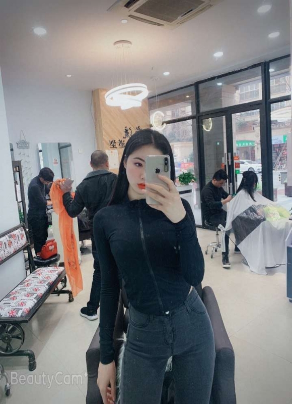 婷婷的第四张照片--东莞相亲服务中心