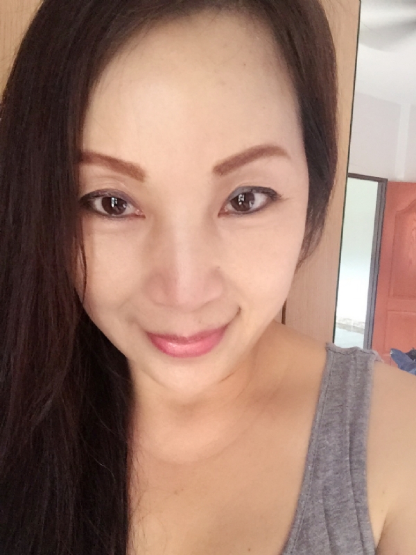 ying的第一张照片--东莞相亲服务中心