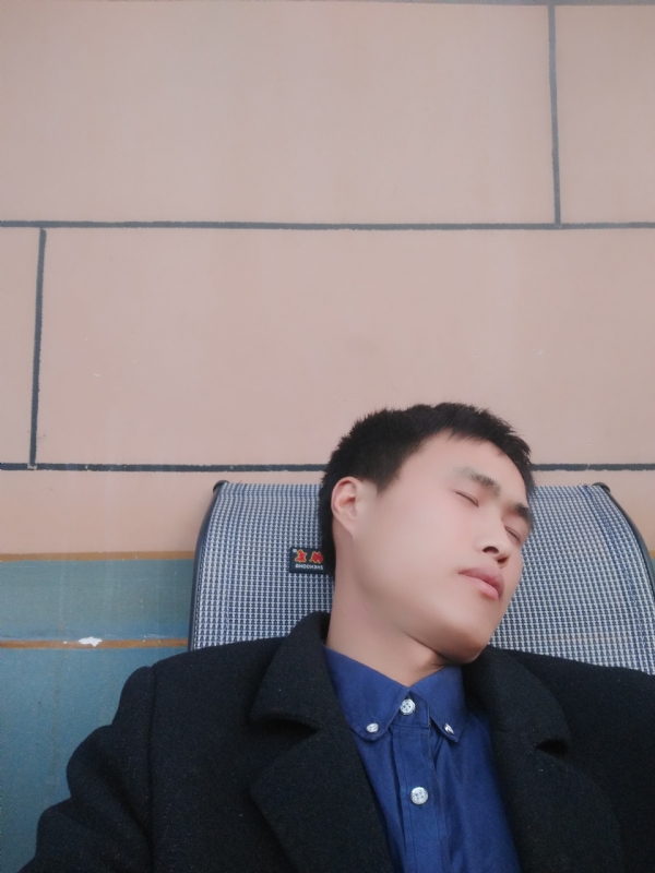 有钱爱情才能长久的第一张照片--东莞相亲服务中心