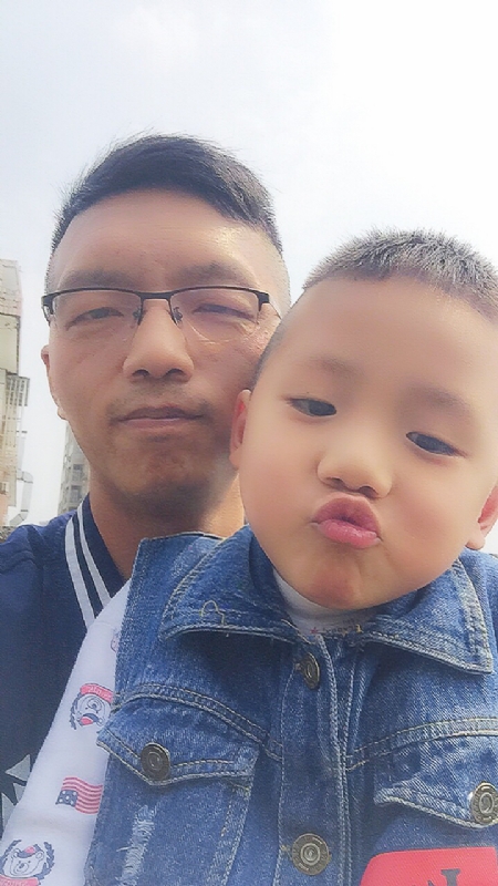 林松的第一张照片--东莞相亲服务中心