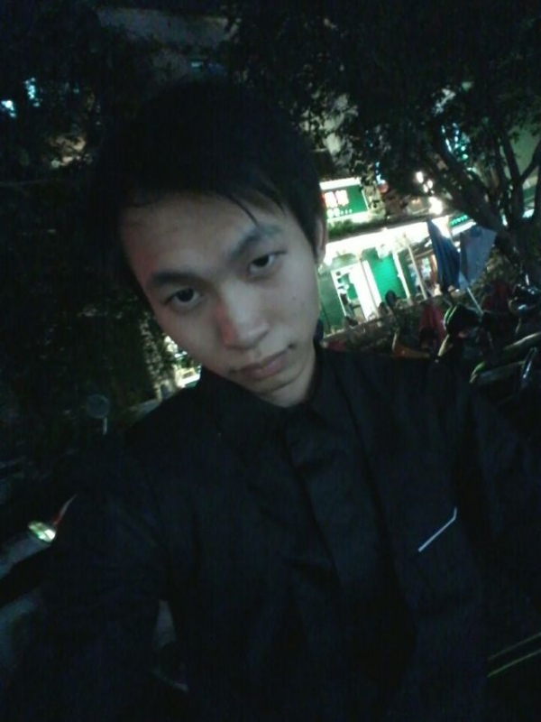 瞬间回眸的第一张照片--东莞相亲服务中心