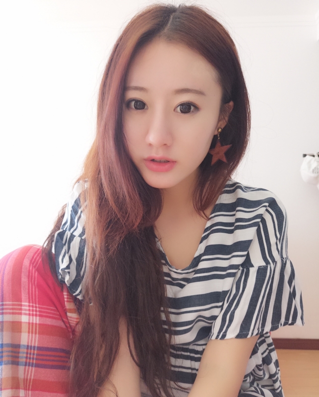 没有故事的女同学的第二张照片--东莞相亲服务中心