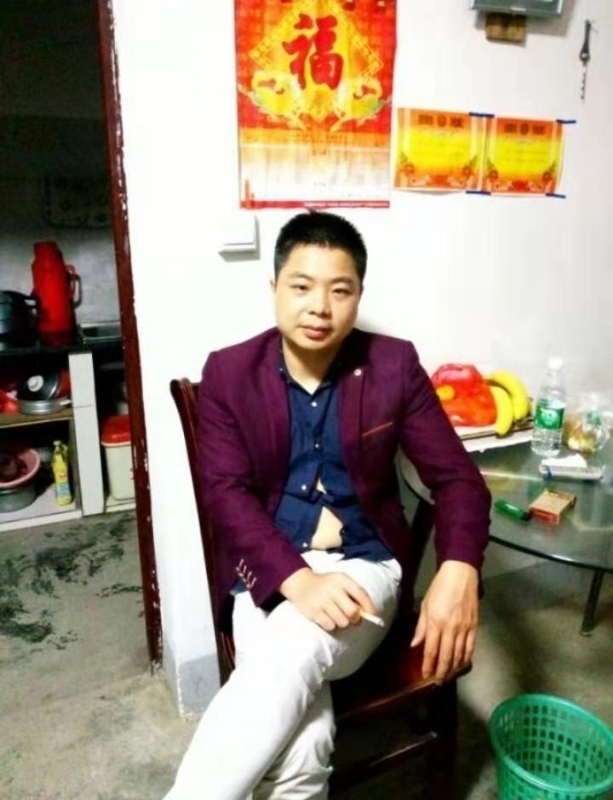 蓝色的微笑的第一张照片--东莞相亲服务中心