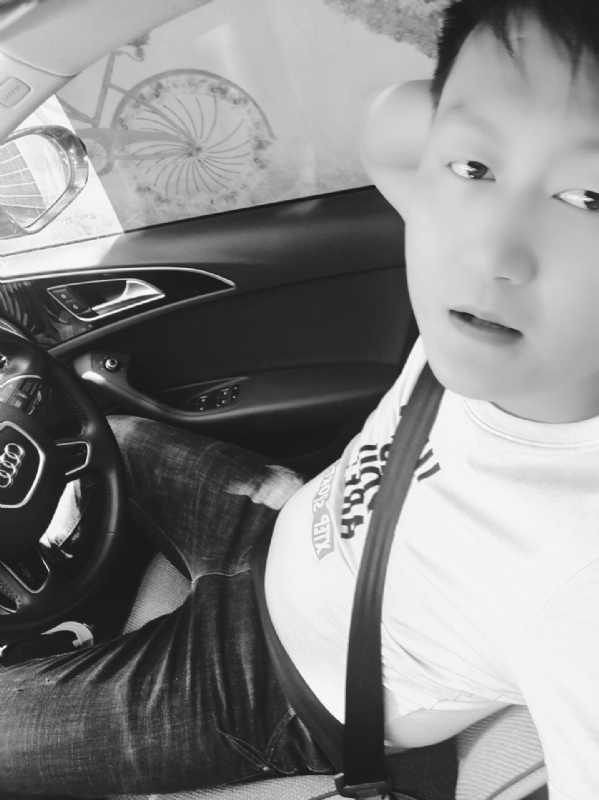 意中人的第一张照片--东莞相亲服务中心