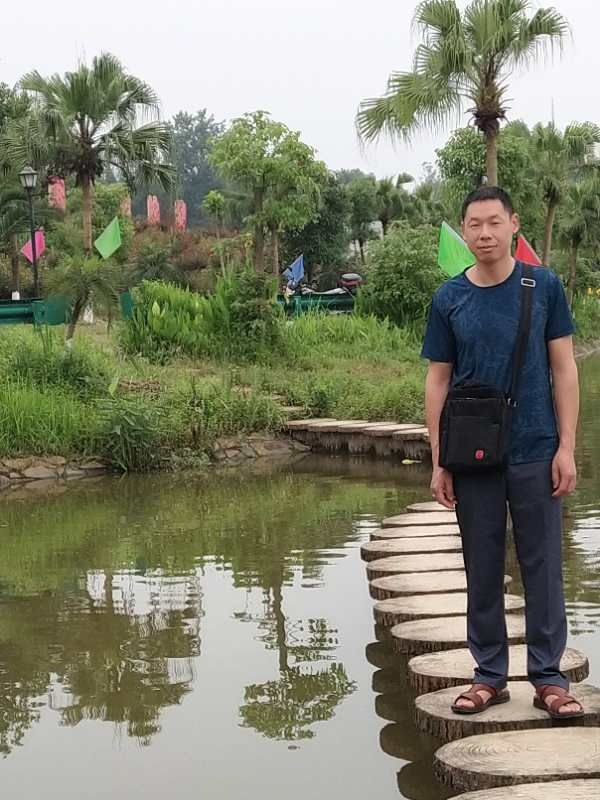 星星知我心的第一张照片--东莞相亲服务中心