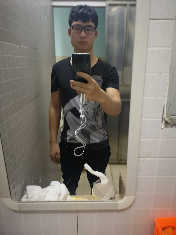 右手的执着的第一张照片--东莞相亲服务中心