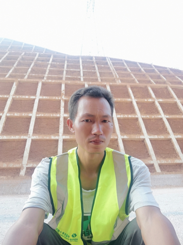 哥们的第一张照片--东莞相亲服务中心