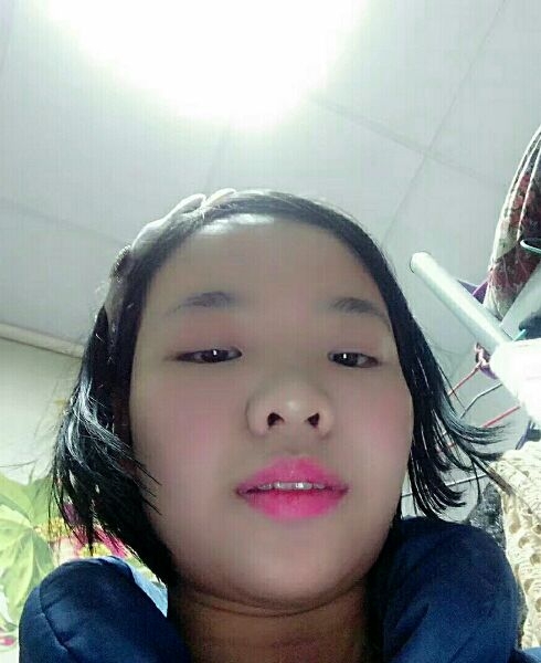 依依的第一张照片--东莞相亲服务中心