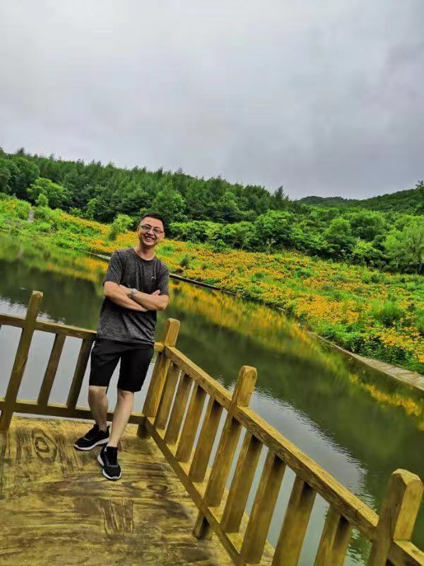 正能量的第二张照片--东莞相亲服务中心