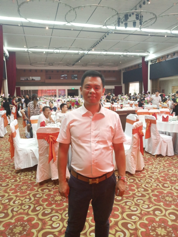 五月酷猪的第一张照片--东莞相亲服务中心