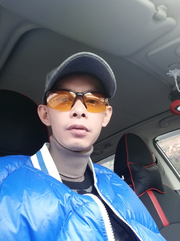 愿得一人心的第一张照片--东莞相亲服务中心