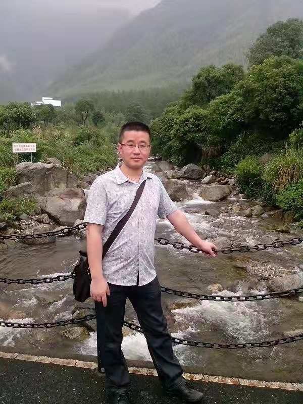 淡定牛魔王的第三张照片--东莞相亲服务中心