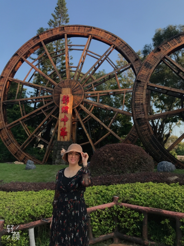 杏娅的第二张照片--东莞相亲服务中心