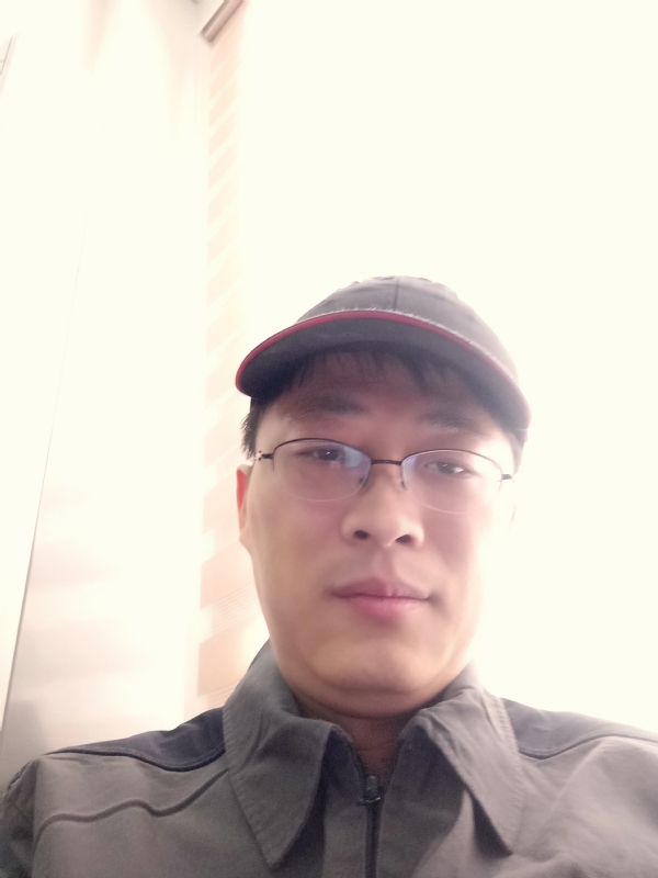 小马哥的第一张照片--东莞相亲服务中心