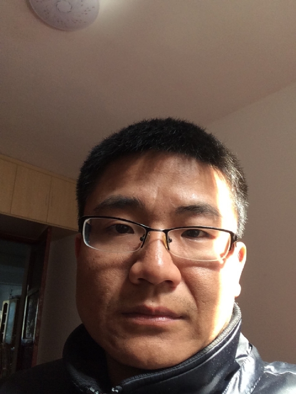 余浩浩的第一张照片--东莞相亲服务中心