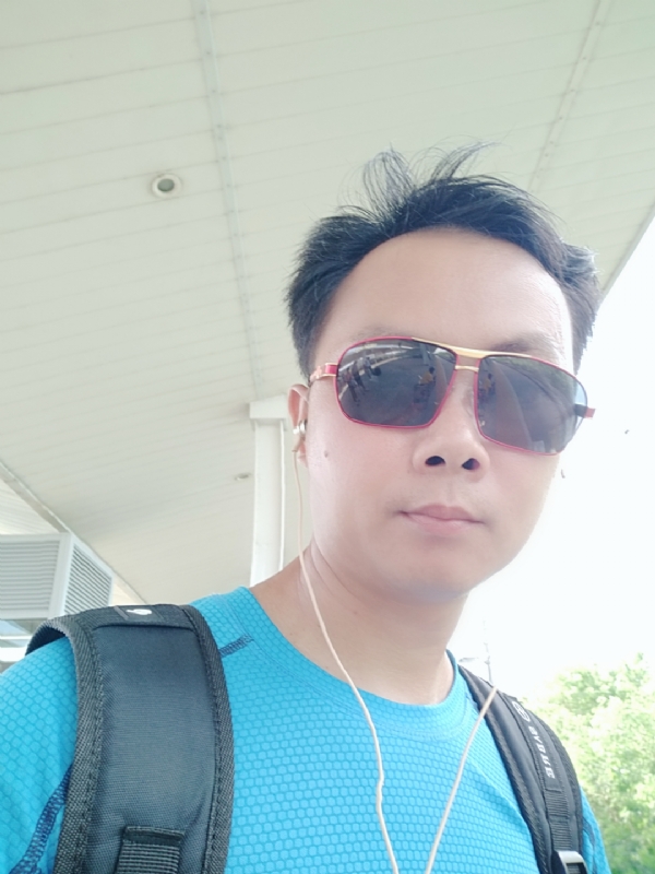 八九不离十的第一张照片--东莞相亲服务中心