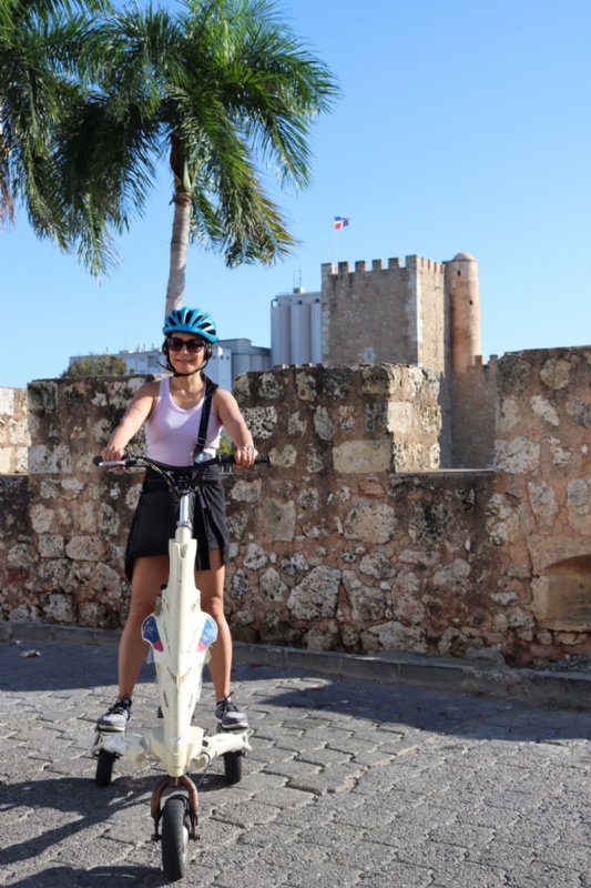 Happy的第一张照片--东莞相亲服务中心