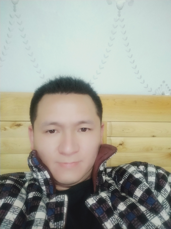 寻找一个真实的她的第一张照片--东莞相亲服务中心