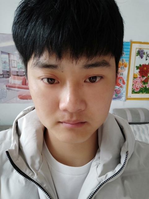 偏丶执的第二张照片--东莞相亲服务中心