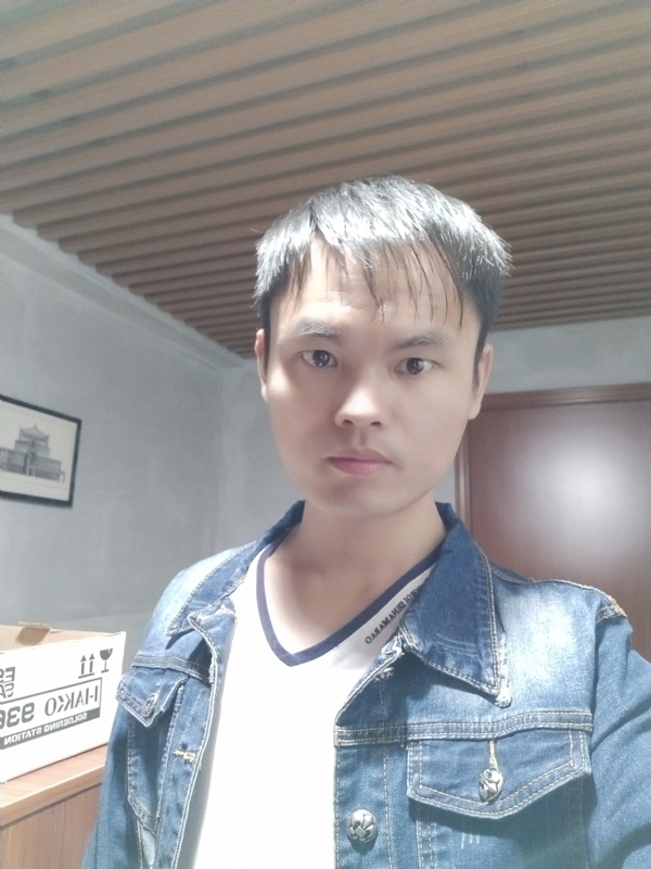 阿信的第一张照片--东莞相亲服务中心