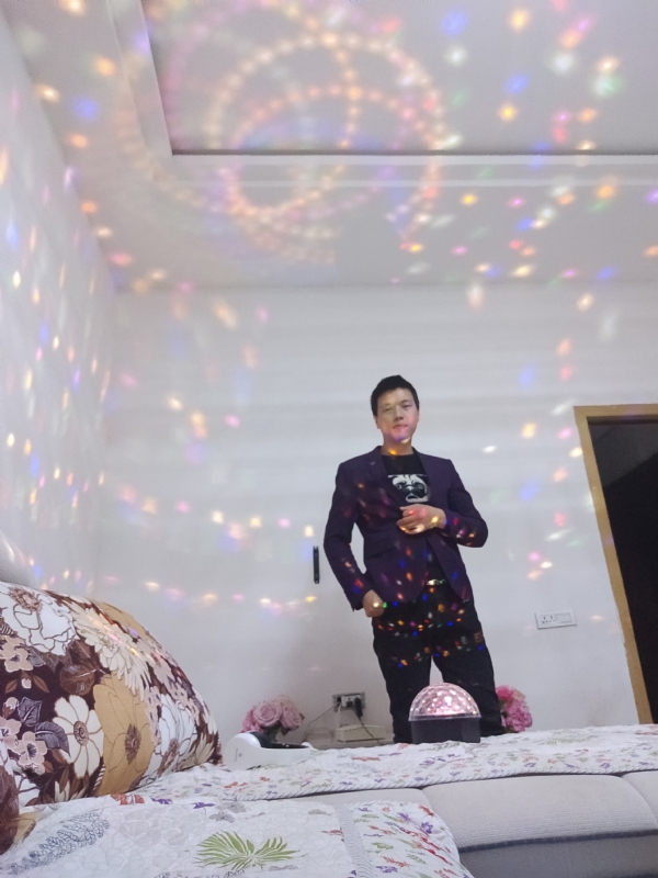 慕凡的第一张照片--东莞相亲服务中心