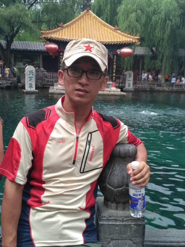 晓峰的第二张照片--东莞相亲服务中心