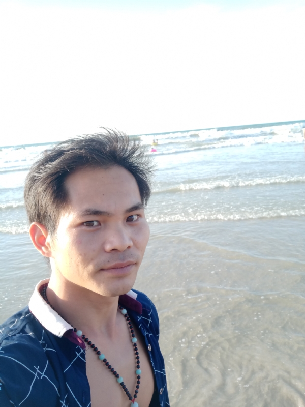 爱已欠费的第一张照片--东莞相亲服务中心