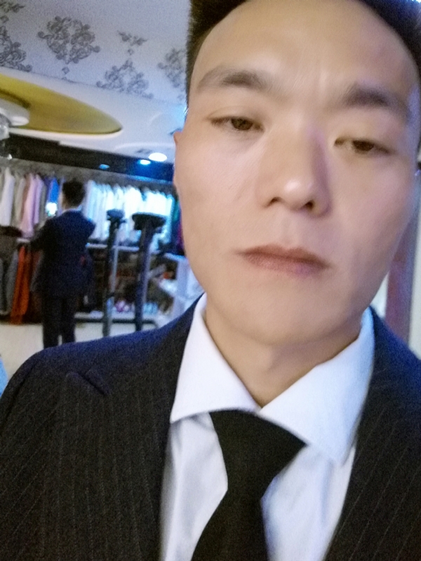 醉酒的蝴蝶的第二张照片--东莞相亲服务中心