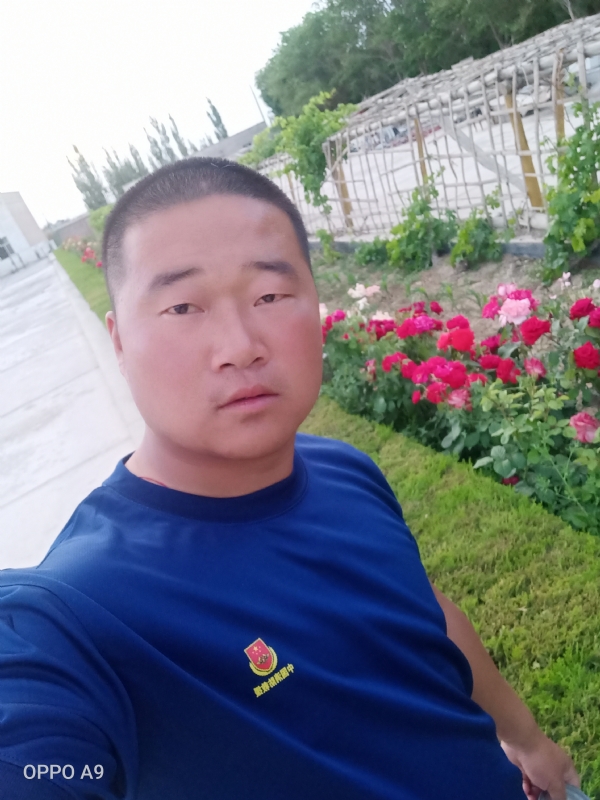 奋斗中的青春最美丽的第一张照片--东莞相亲服务中心