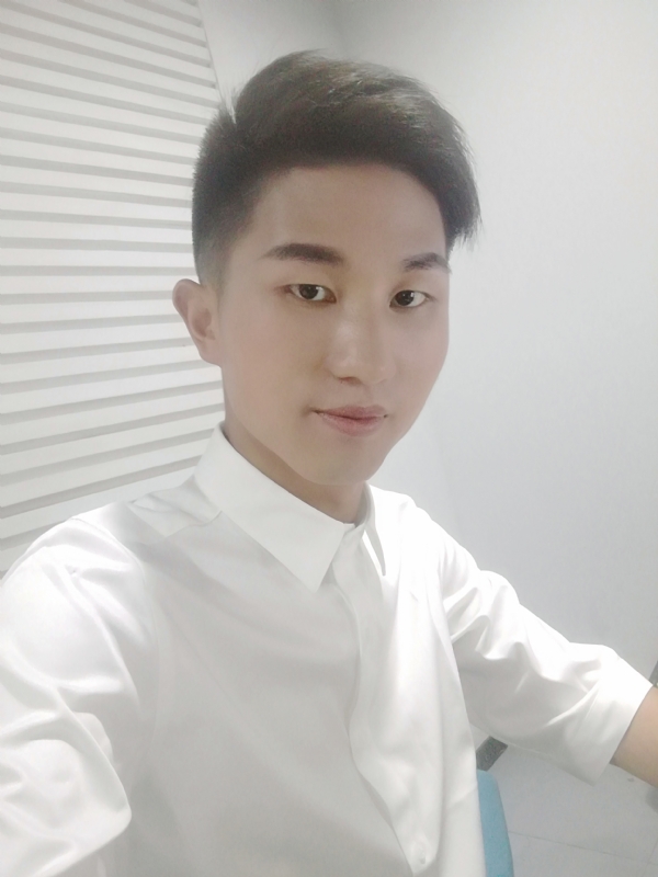 MrLi的第二张照片--东莞相亲服务中心