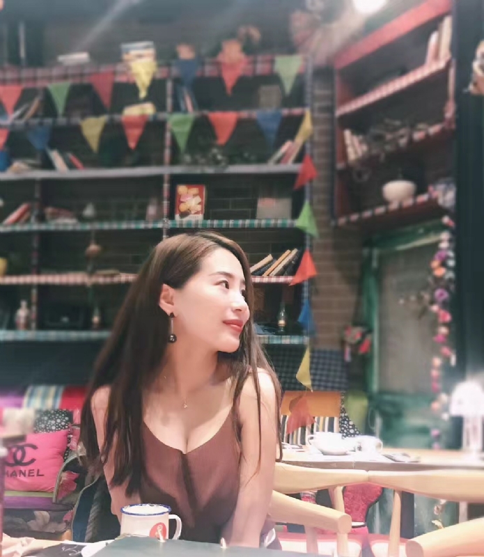 zoe的第一张照片--东莞相亲服务中心