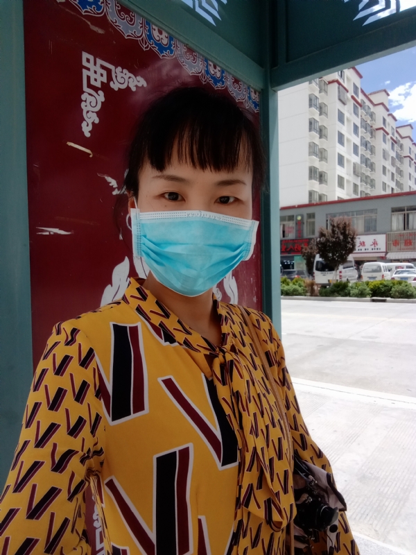 月儿的第二张照片--东莞相亲服务中心