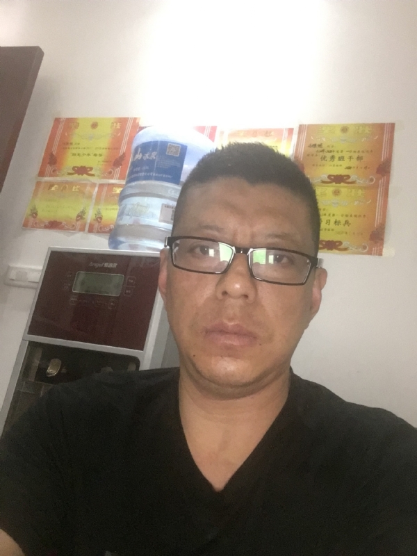 牵手的第一张照片--东莞相亲服务中心