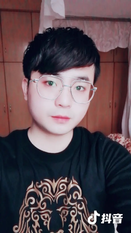 哎呦哥哥的第二张照片--东莞相亲服务中心