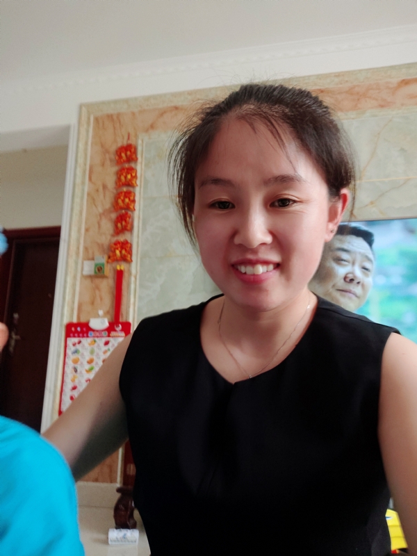 睿智的第一张照片--东莞相亲服务中心