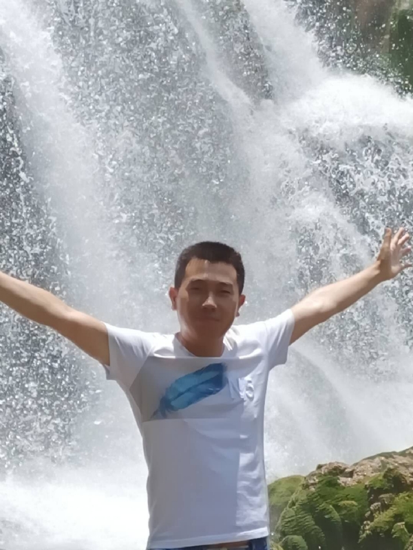 挪威森林的第一张照片--东莞相亲服务中心