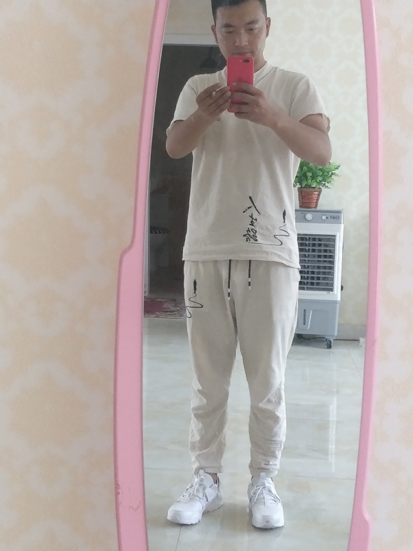 一天一根烟的第二张照片--东莞相亲服务中心