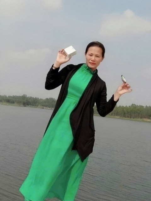 李梅的第三张照片--东莞相亲服务中心