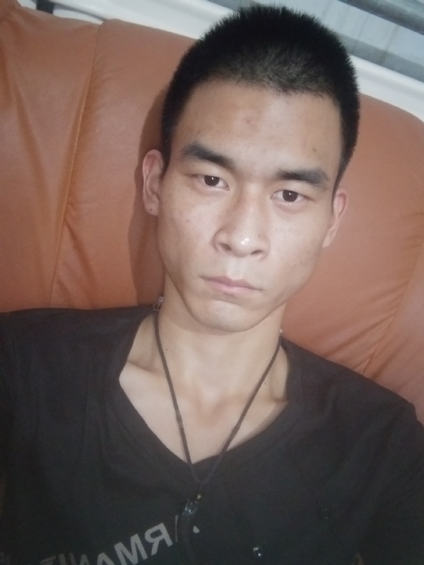 单身狗一枚的第三张照片--东莞相亲服务中心