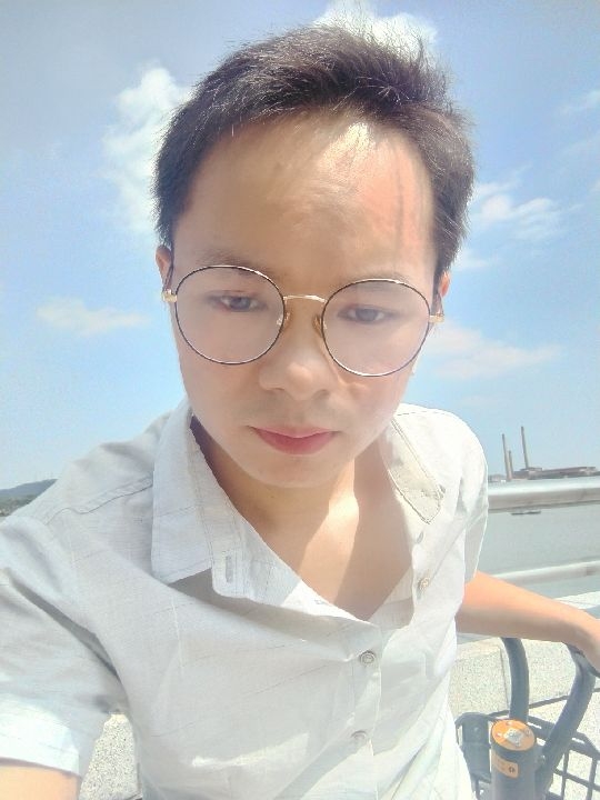 楠呐的第三张照片--东莞相亲服务中心