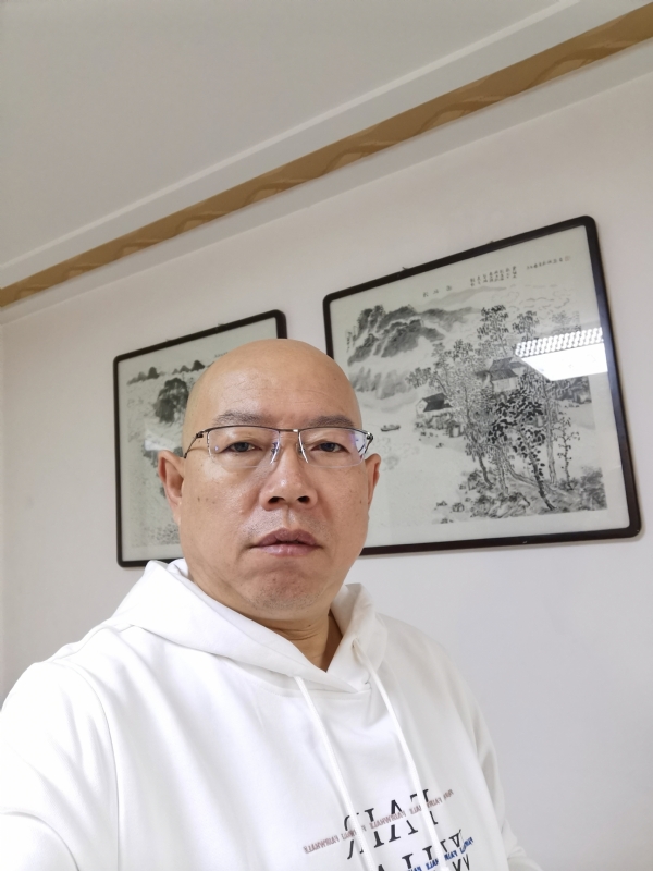 光头博士的第一张照片--东莞相亲服务中心